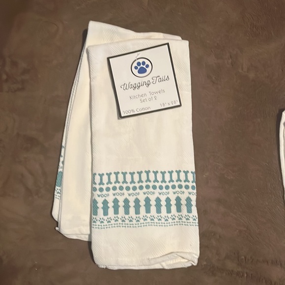 NWT 2 sets of 2 dog themed kitchen towels, 100% cotton. 1 set blue, 1 set grey - Picture 2 of 5